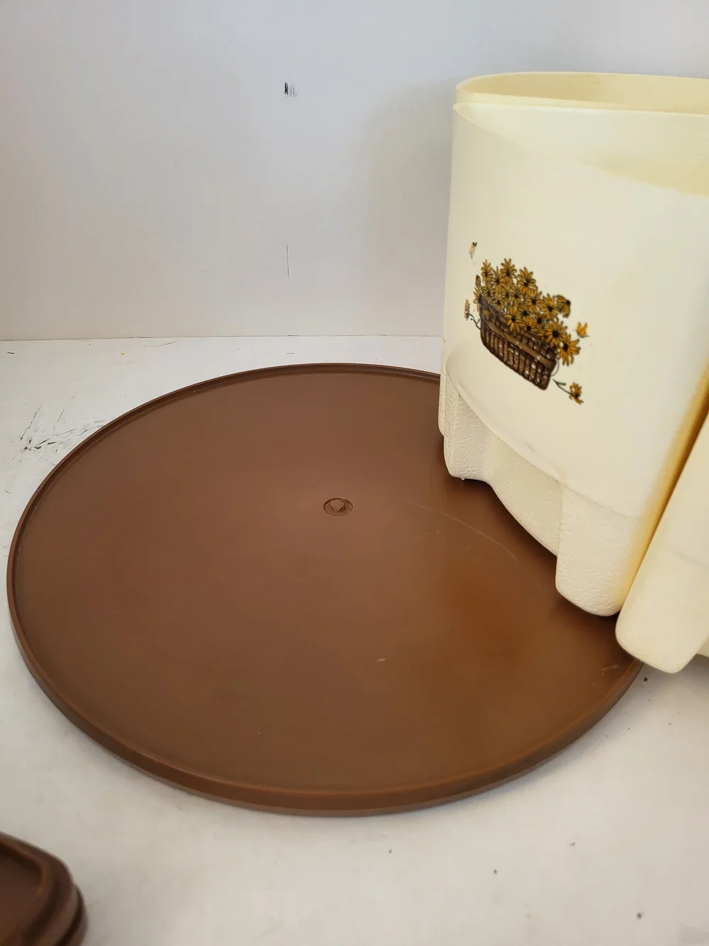 Rare 1970s Sterlite #1591 Yellow Daisy Wedge Lazy Susan Canister Set